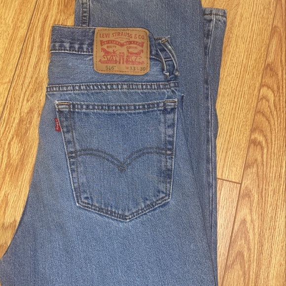 LEVIS VINTAGE JEANS, SIZE - Picture 2 of 3